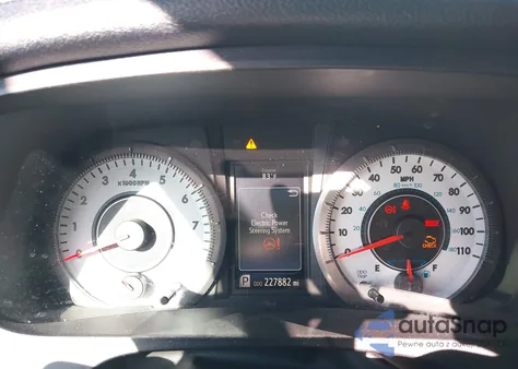 2017 Toyota Sienna Se 8 Passenger z USA, uszkodzony, nr VIN 5TDXZ3DC8HS885776